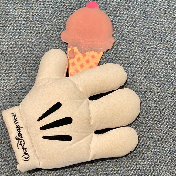 Disney Bundle Costume Minnie Ears Bow Mickey's Glove & Cruise Waving Photo Booth - Picture 7 of 7